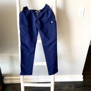 FIGS Navy Yola Skinny scrub pants XXS